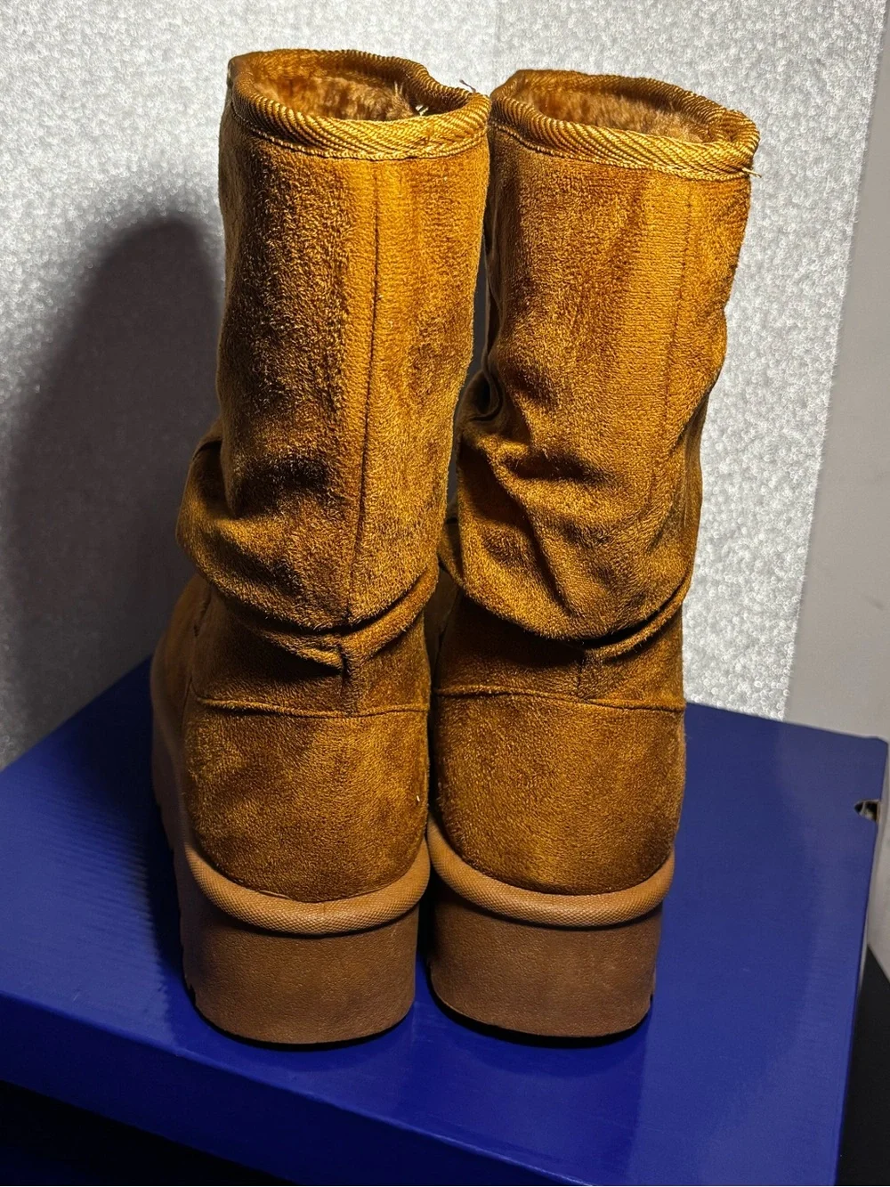 BRAND NEW! Women’s Brown Winter Boots🤎cute & comfy for the cold weather!